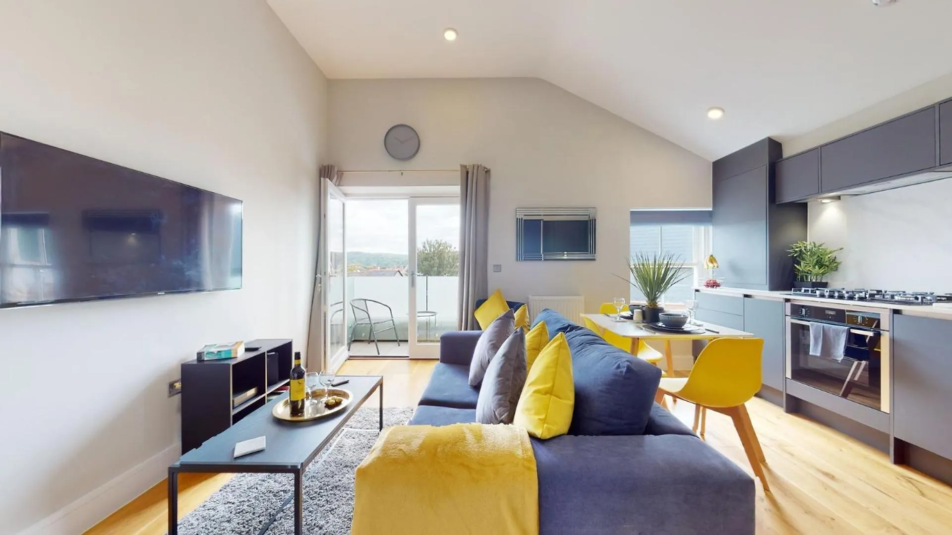 Chic 1Br Flat, Prime Cardiff Location Apartment