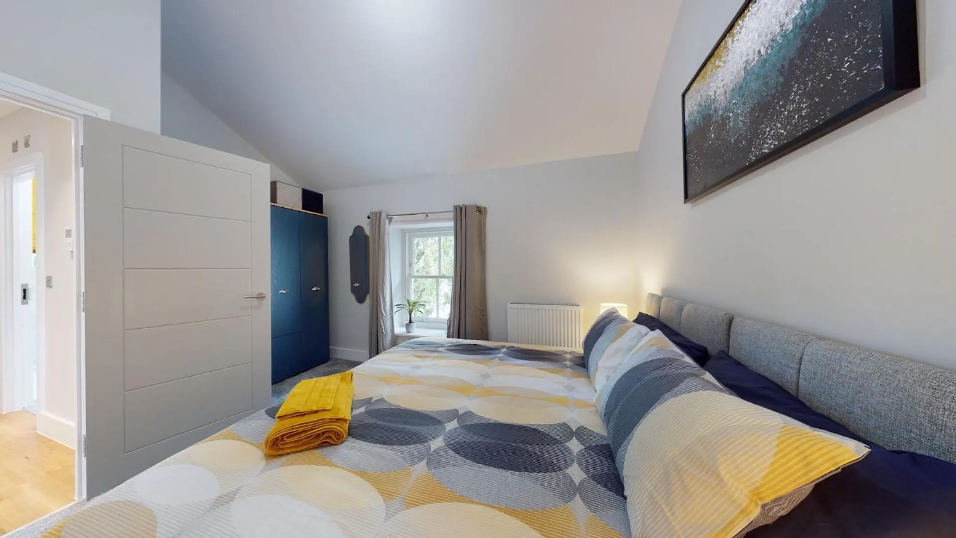 Chic 1Br Flat, Prime Cardiff Location Apartment